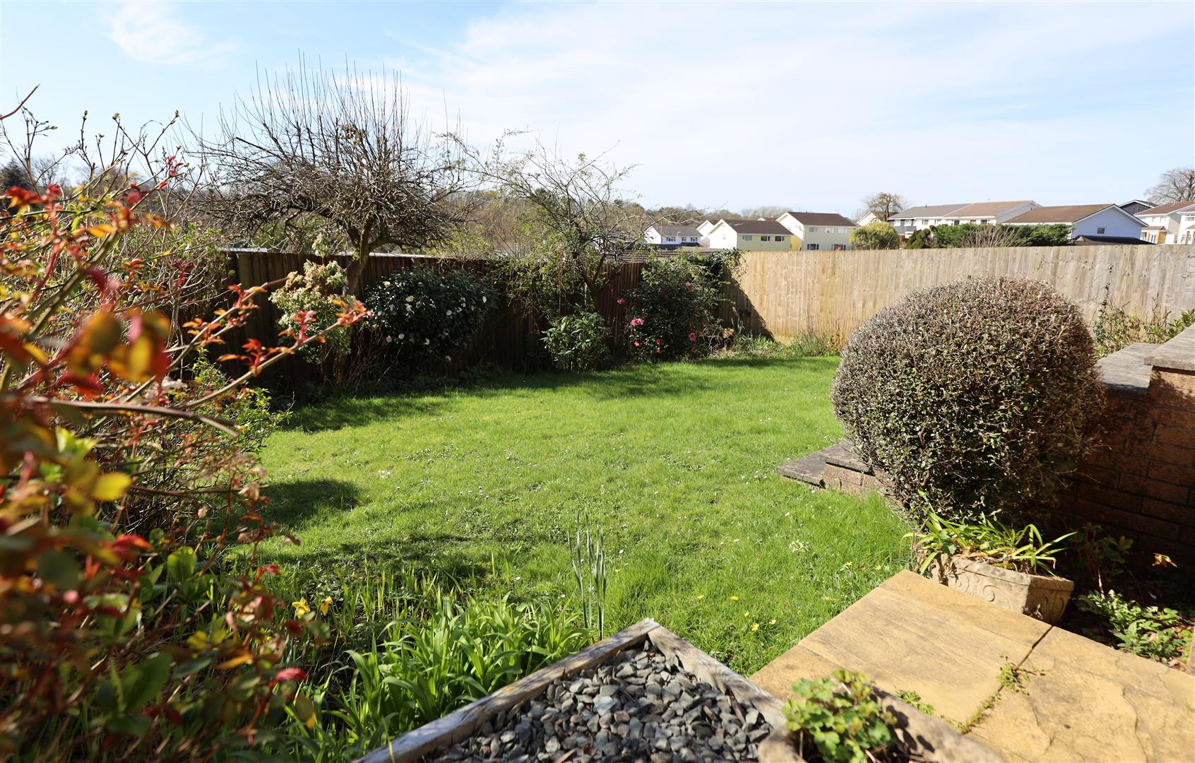 Elms Park, Miskin, Pontyclun